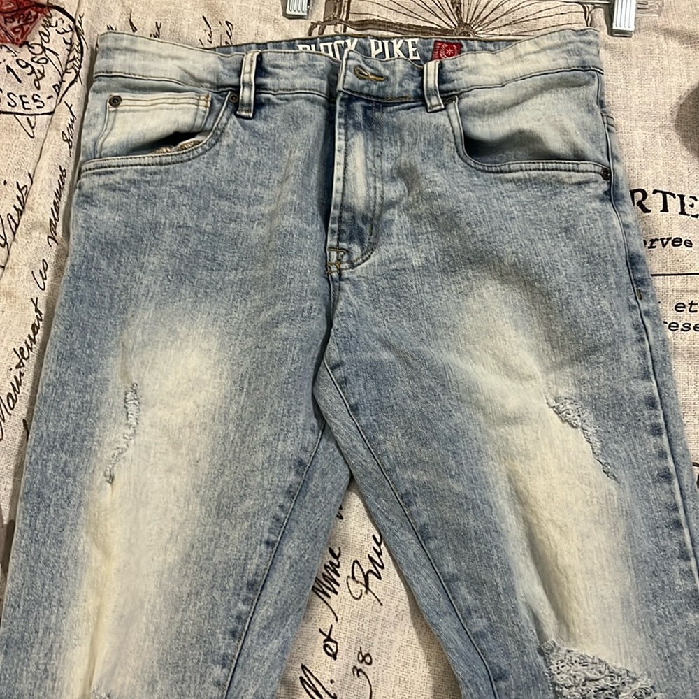 Black Pike acid washed jeans. Size 31/31, wore a couple of times. Like brand new